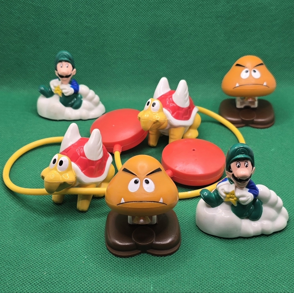 Lot of 6 Vintage 1989 McDonalds Super Mario 3 Happy Meal Toys Luigi Goomba Koopa